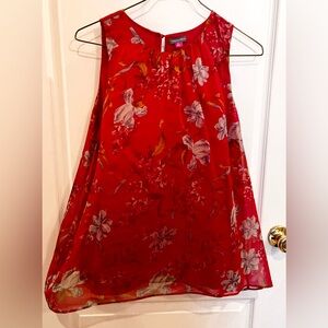 Vince Camutosleeveless red top w/ copper brown lavender floral print. Size XL
